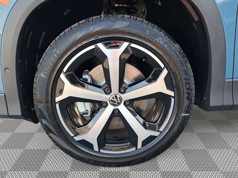 New 2025 Volkswagen Tiguan SE AWD/4WD image 25