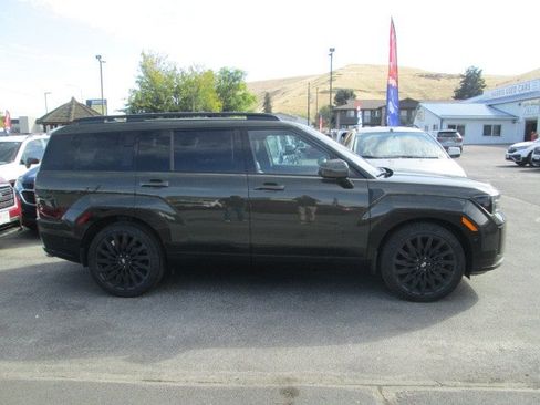 Used 2025 Hyundai Santa Fe Calligraphy AWD/4WD image 2