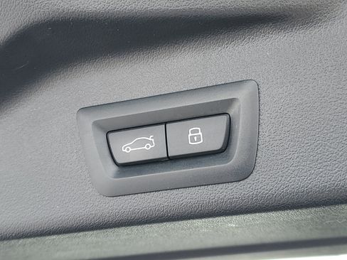 Certified 2024 BMW X5 xDrive40i w/ M Sport Package image 28