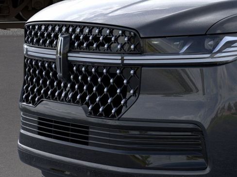 New 2026 Lincoln Navigator Black Label image 17