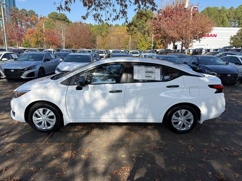 New 2025 Nissan Versa S w/ Trunk Package image 4