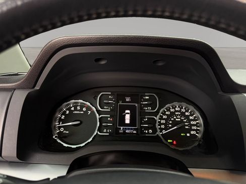 Used 2019 Toyota Tundra Platinum AWD/4WD image 17