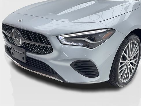 Used 2025 Mercedes-Benz CLA 250 image 5