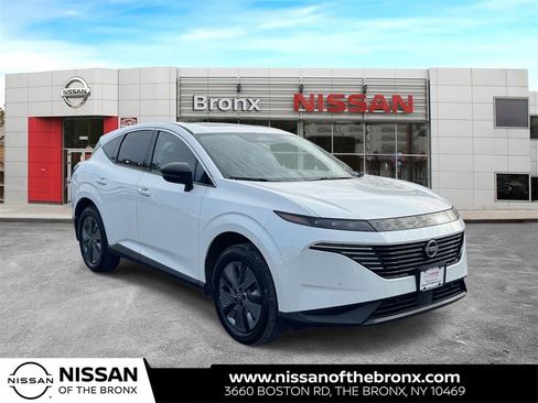 Used 2025 Nissan Murano SL w/ Cargo Package image 1