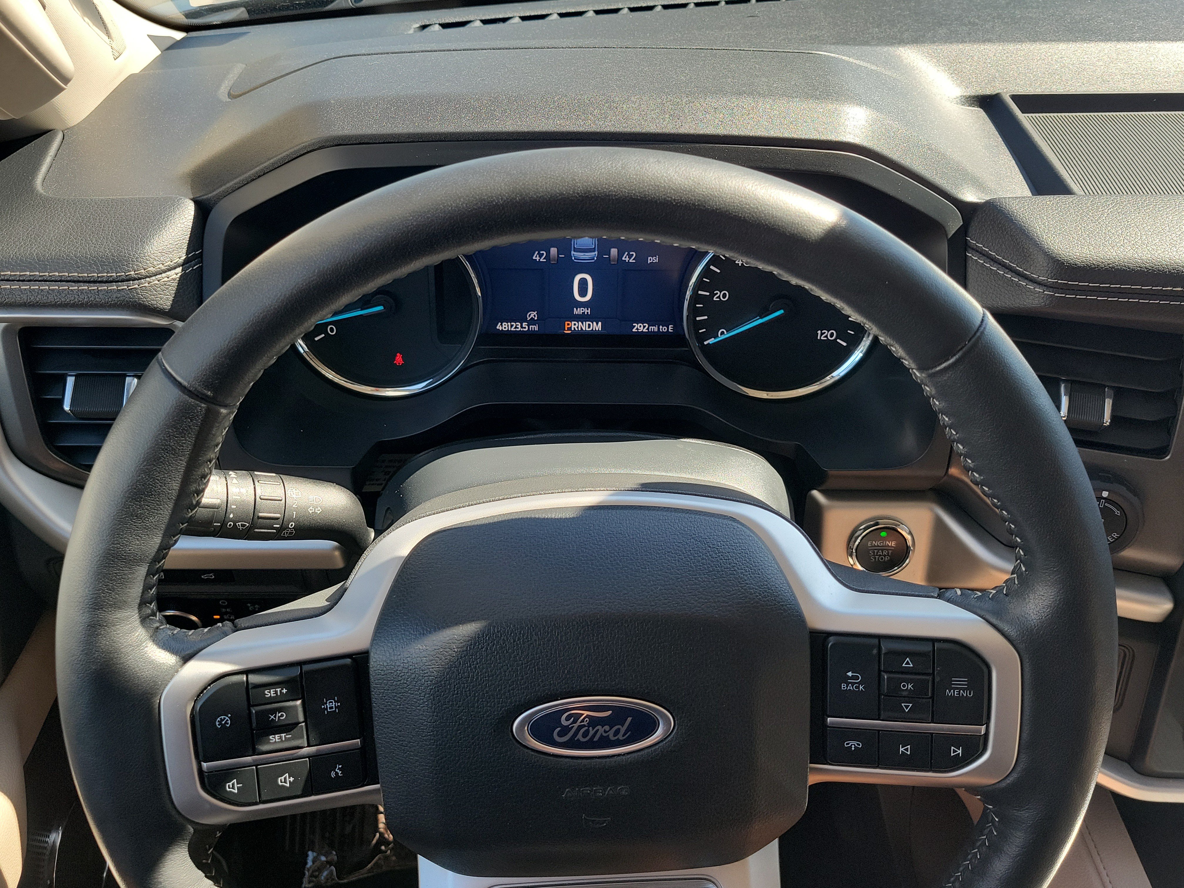 Certified 2024 Ford Expedition XLT RWD image 22