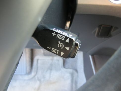 Used 2012 Toyota Prius Two FWD image 17