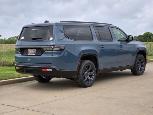 New 2026 Jeep Grand Wagoneer L Limited AWD/4WD image 3