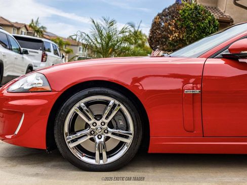 Used 2010 Jaguar XKR R RWD image 4