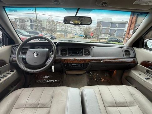 Used 2009 Mercury Grand Marquis LS image 17