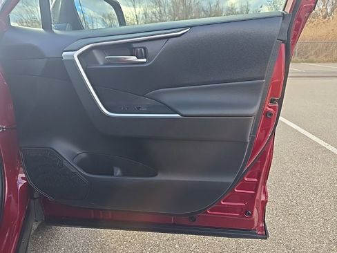 Certified 2025 Toyota RAV4 XLE image 27