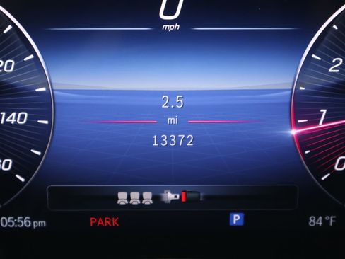Used 2023 Mercedes-Benz GLC 300 4MATIC image 23