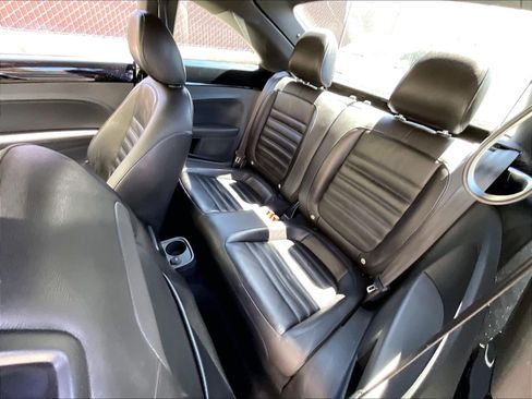 Used 2014 Volkswagen Beetle R-Line FWD image 24