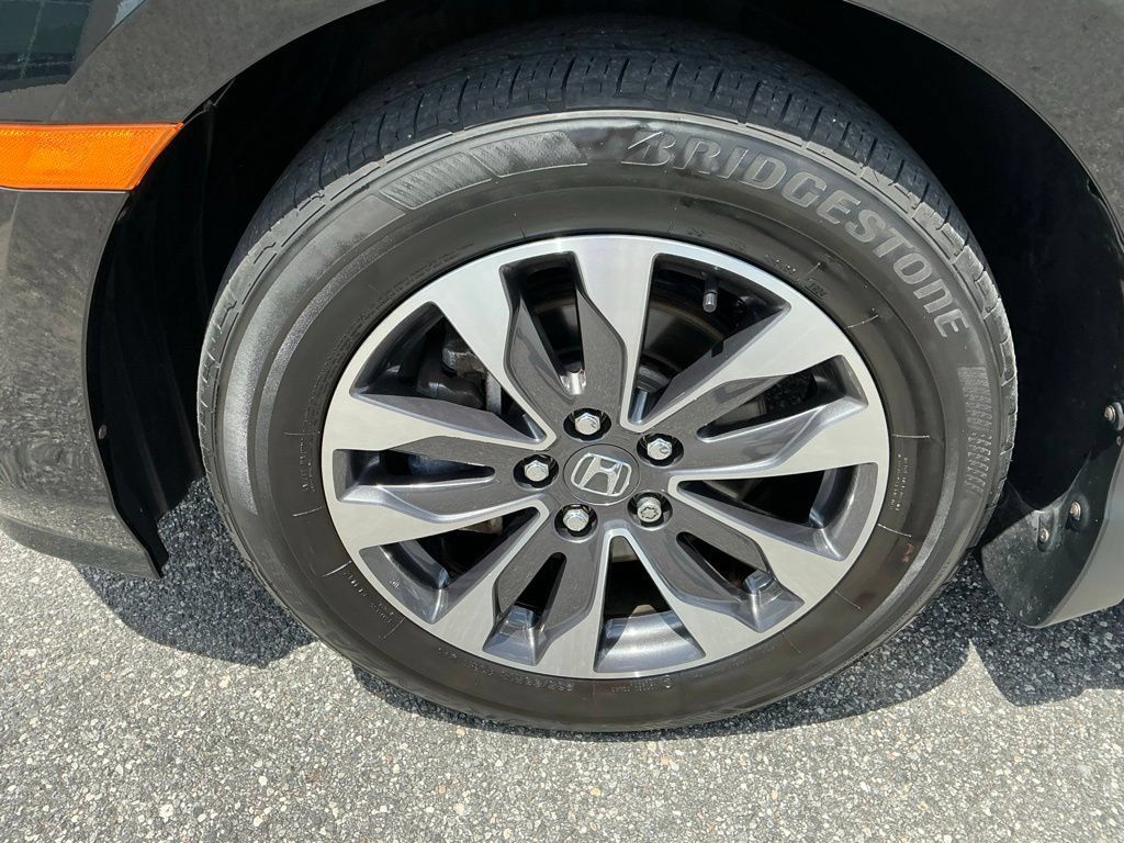 Used 2024 Honda Odyssey EX-L image 28