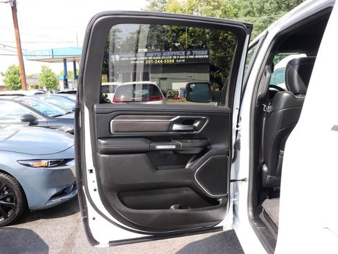 Used 2025 RAM 1500 Laramie AWD/4WD image 26