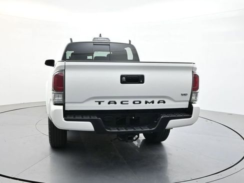 Used 2020 Toyota Tacoma TRD Sport AWD/4WD image 7