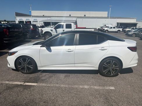 Used 2020 Nissan Sentra SR FWD image 2