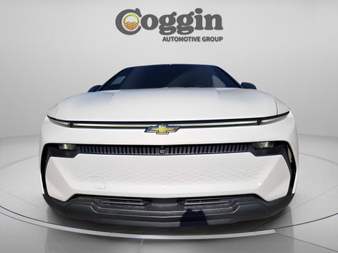 New 2026 Chevrolet Equinox EV LT image 5