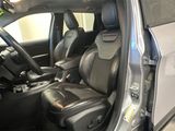 Used 2022 Jeep Cherokee Trailhawk image 3