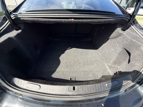 Used 2019 Chevrolet Impala LT FWD image 13