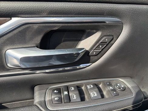 Used 2022 RAM 1500 Laramie image 21
