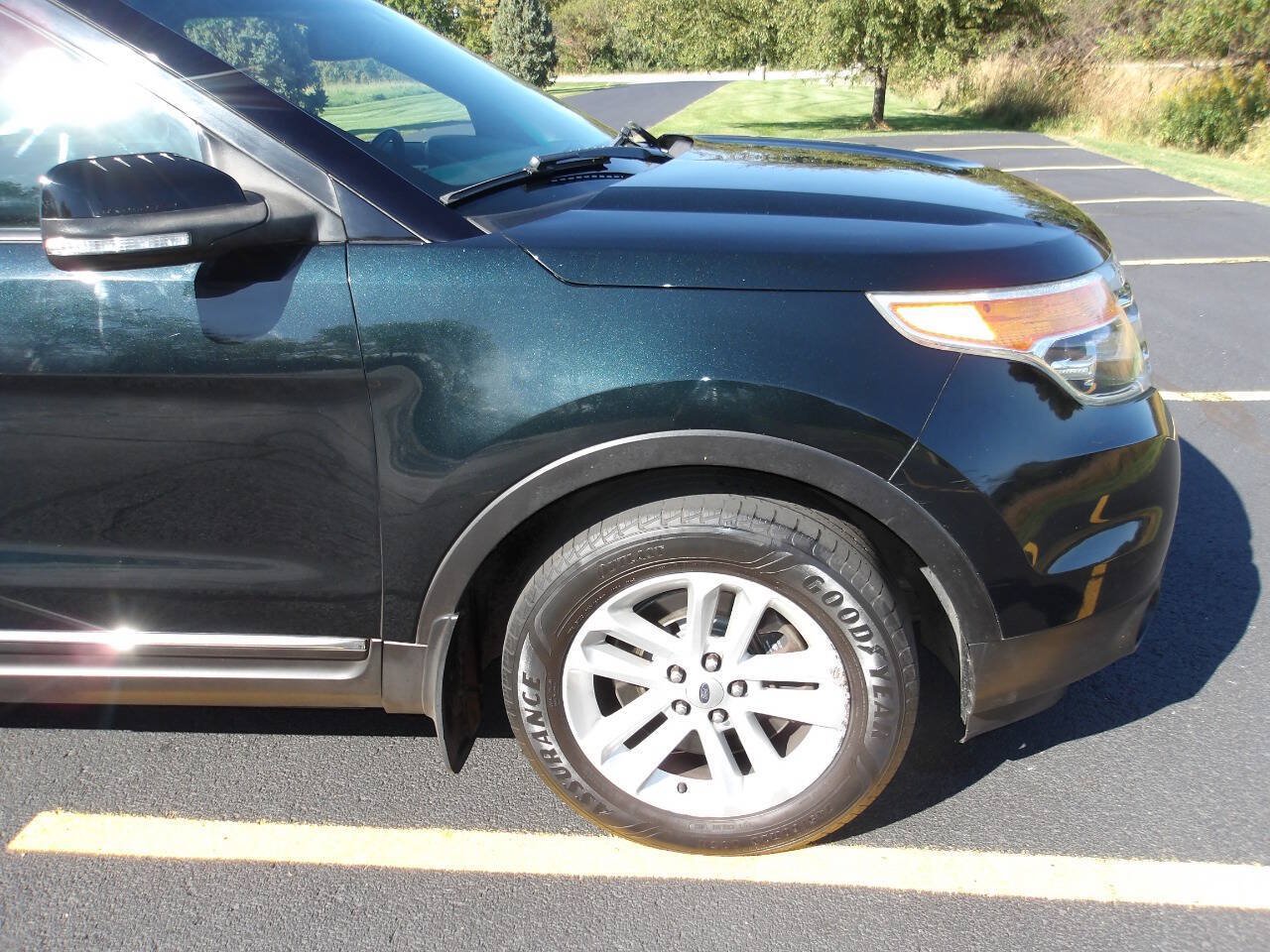 Used 2014 Ford Explorer XLT w/ Equipment Group 202A FWD image 35