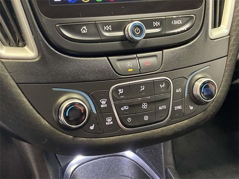 Used 2024 Chevrolet Malibu LT image 24