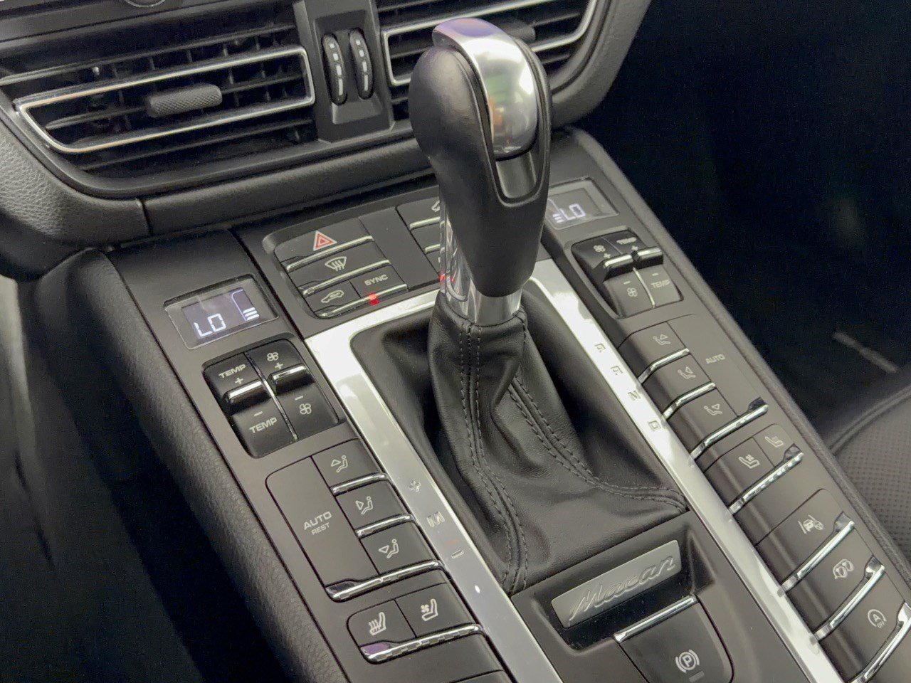 Certified 2021 Porsche Macan GTS AWD/4WD image 21