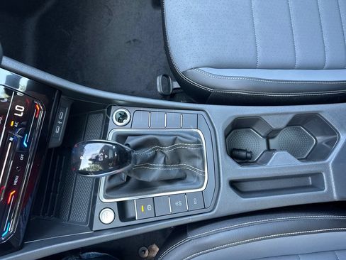 New 2026 Volkswagen Jetta SE FWD image 17