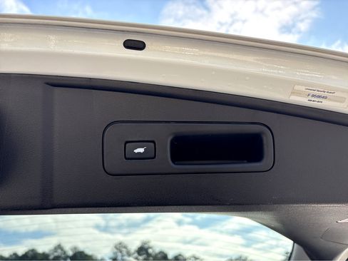 Used 2018 Acura MDX SH-AWD w/ Advance Package image 35