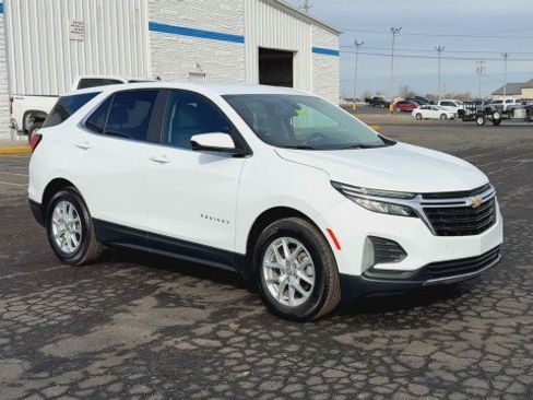 Certified 2024 Chevrolet Equinox LT image 2