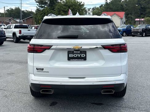 Used 2022 Chevrolet Traverse High Country FWD image 7