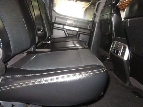 Used 2018 Ford F350 Lariat w/ Lariat Ultimate Package AWD/4WD image 32