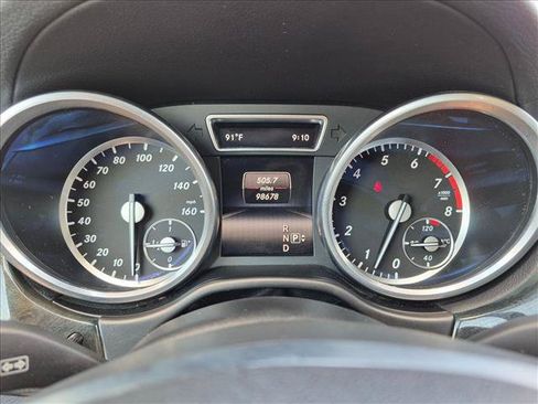 Used 2016 Mercedes-Benz GL 550 4MATIC image 12