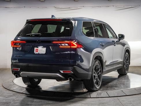 Certified 2025 Toyota Grand Highlander AWD Hybrid image 4