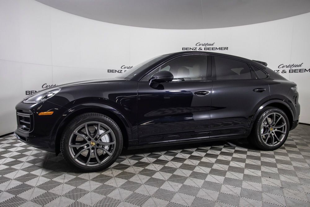 Used 2021 Porsche Cayenne Turbo AWD/4WD image 9