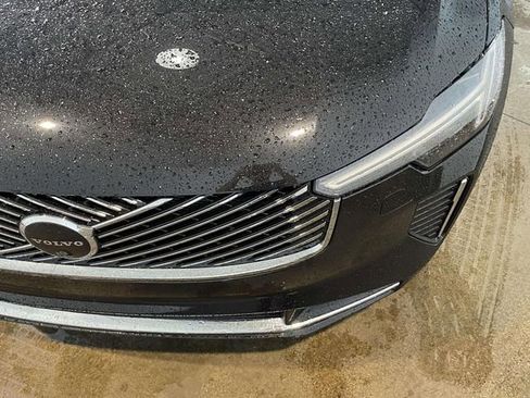 New 2026 Volvo XC90 B6 Plus w/ Protection Package Premier image 7