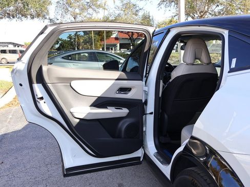 Used 2024 Nissan Ariya ENGAGE e-4ORCE image 25