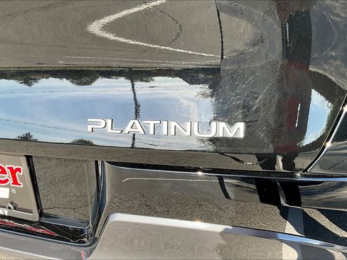 Used 2025 Nissan Murano Platinum w/ Cargo Package image 24