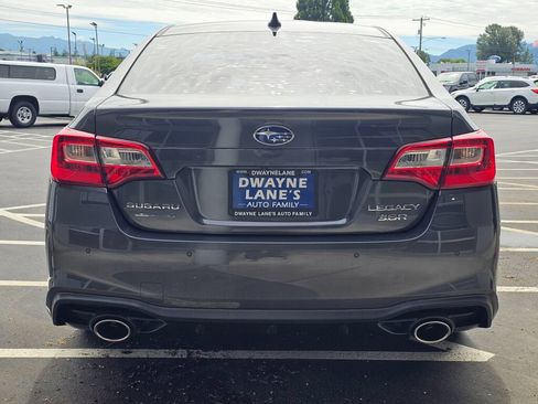 Used 2018 Subaru Legacy 3.6R Limited AWD/4WD image 4