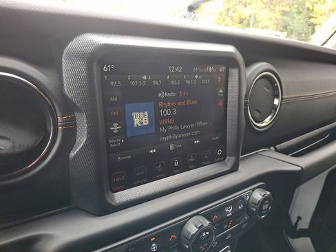 Certified 2021 Jeep Wrangler Unlimited Sahara image 28