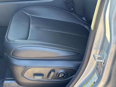 New 2025 Jeep Grand Cherokee L Limited w/ Luxury Tech Group II AWD/4WD image 27
