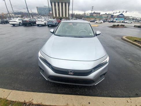 Used 2024 Honda Civic EX image 2