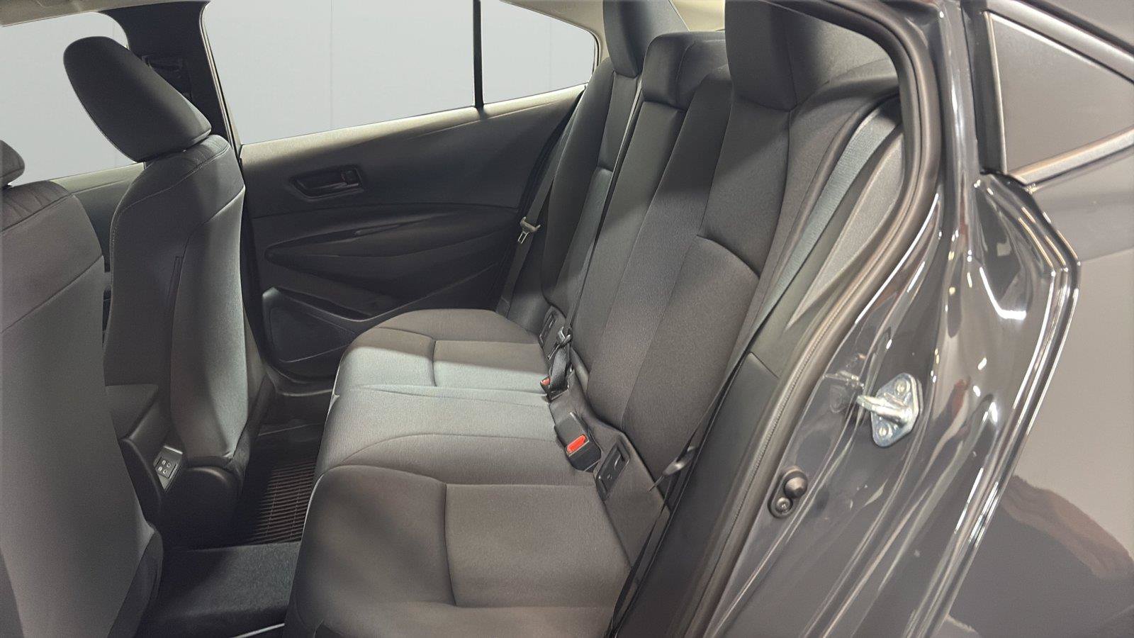 Used 2026 Toyota Corolla LE FWD image 11
