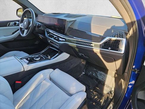 Used 2025 BMW X5 M60i image 22