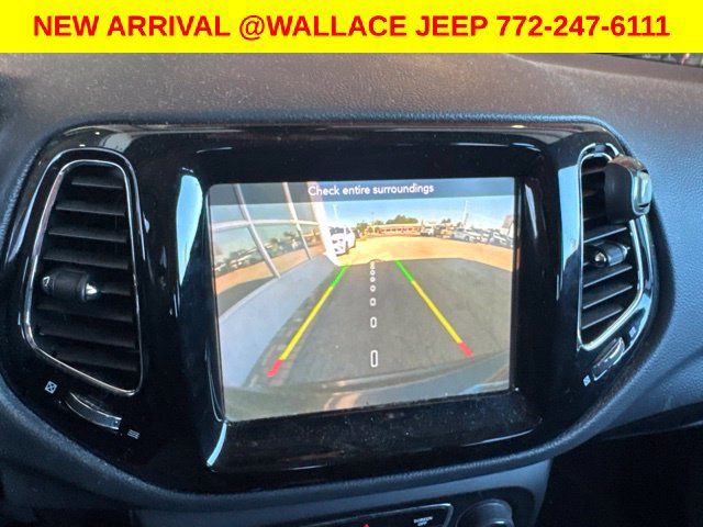 Used 2020 Jeep Compass Limited AWD/4WD image 3