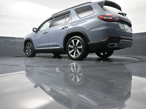 Certified 2024 Honda Pilot Touring image 65