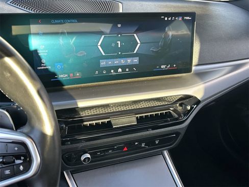 Used 2025 BMW M4 xDrive Competition w/ Executive Package image 22