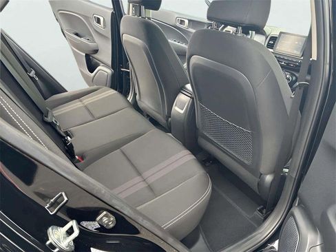 Certified 2023 Hyundai Venue SEL image 13