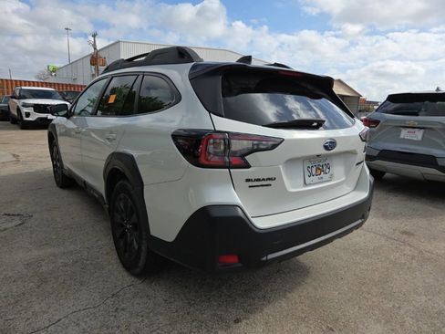 Used 2025 Subaru Outback Onyx Edition image 8