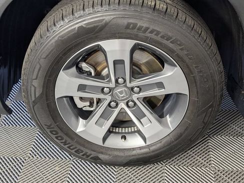 Used 2025 Honda Pilot EX-L image 8